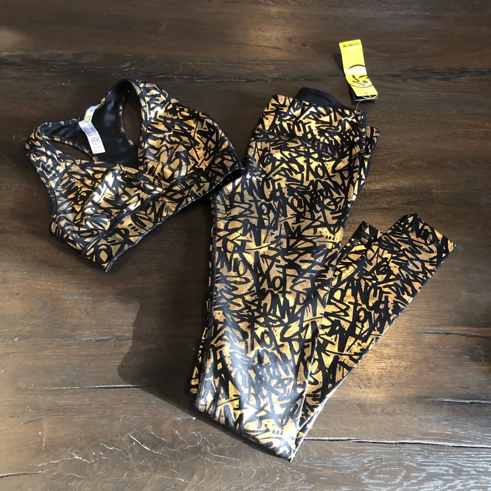 Zumba set Xs .new condition